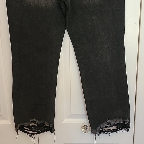 SIMPLE SOCIETY Black Super High Rise Straight Mom Jean Cropped Raw Hem 9/29 - Picture 7 of 13